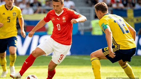 克雷桑等泰山球员山东男篮主场亮相，受粉丝好评